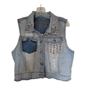 Dollhouse Studded Distressed Denim Vest - L